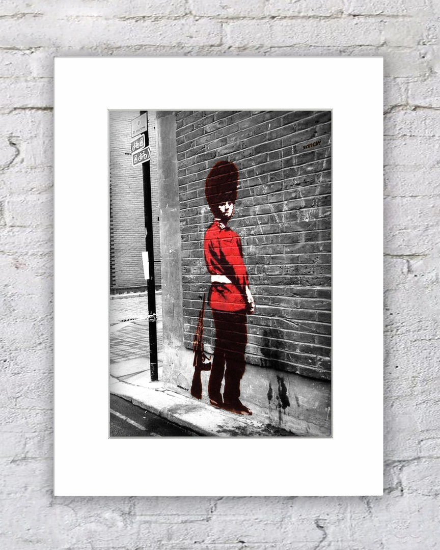 Banksy Queens Guard 2 Tone